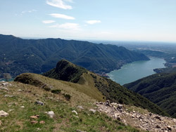 Monte Colmegnone (1383 m) - Laglio | Circular hike from Laglio to Monte Colmegnone